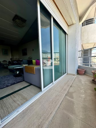 user-CA054295-image