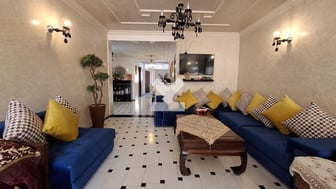 user-CA056298-image