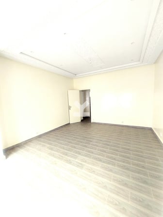 user-CA057963-image