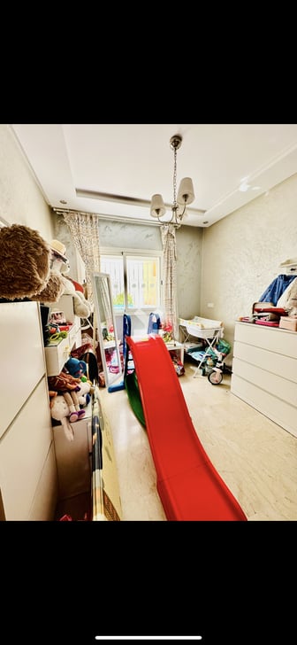 user-CA059142-image