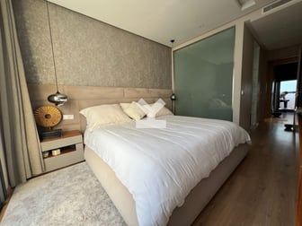 user-CA060094-image