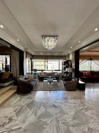 user-CA061092-image