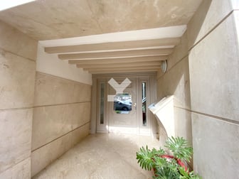 user-CA061978-image