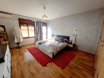 user-CA063165-image