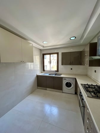user-CA063242-image
