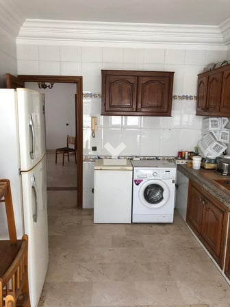 user-CA068492-image