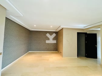 user-CA069352-image