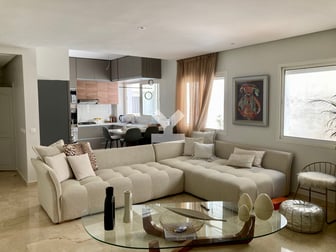 user-CA069380-image