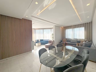 user-CA072471-image