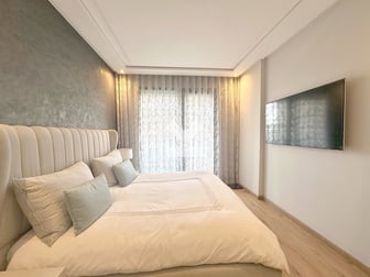user-CA072471-image