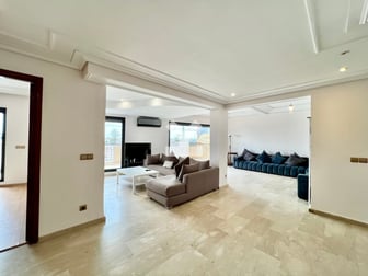 user-CA073239-image