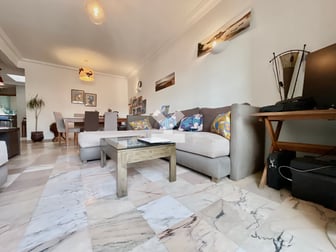 user-CA073327-image
