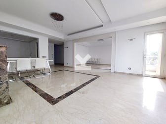 user-CA073635-image