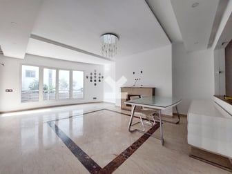 user-CA073635-image