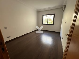 user-CA074160-image