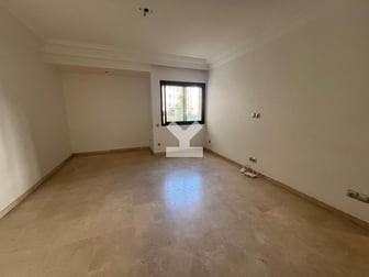 user-CA074160-image