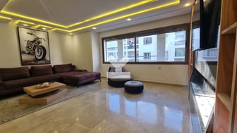 user-CA075012-image