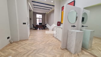user-CA075465-image