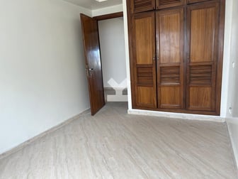 user-CA077058-image