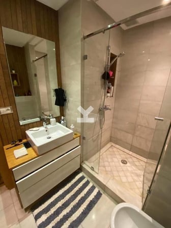 user-CA077471-image