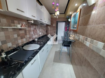 user-CA077916-image