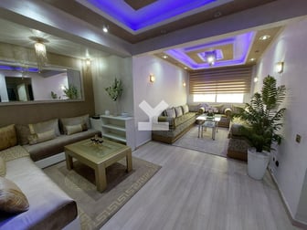 user-CA077916-image