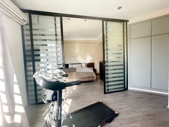 user-CA078597-image