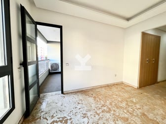user-CA078982-image