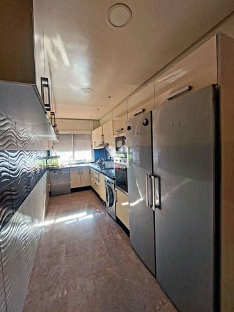 user-CA079276-image