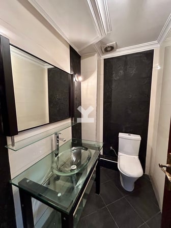 user-CA080463-image