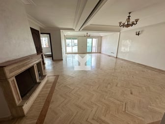 user-CA081875-image