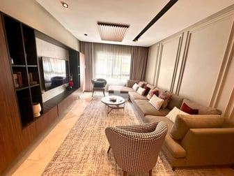 user-CA082873-image