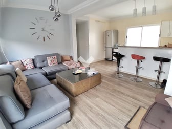 user-CA083475-image