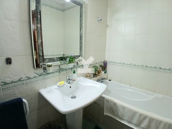 user-CA083985-image