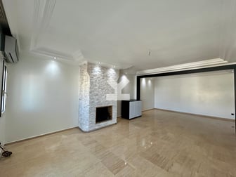 user-CA085936-image