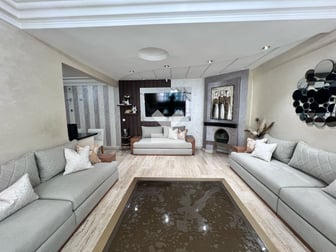 user-CA087195-image