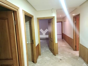 user-CA087209-image
