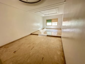 user-CA087476-image
