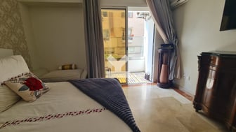 user-CA088002-image