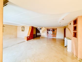 user-CA088400-image