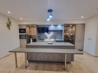 user-CA089519-image