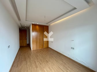 user-CA090589-image