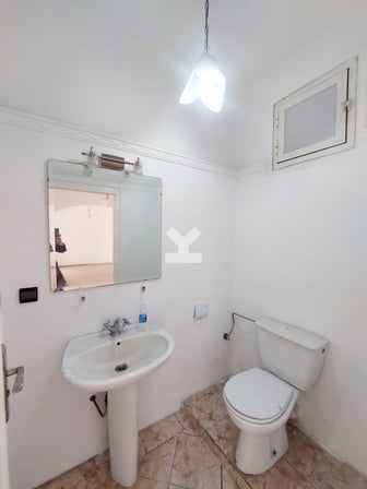 user-CA091518-image