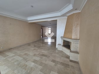 user-CA094364-image