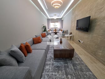 user-CA096674-image