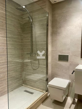 user-CA098096-image
