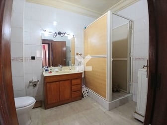 user-CA098303-image