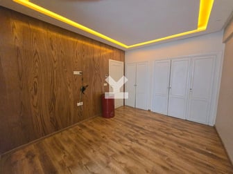 user-CA099478-image