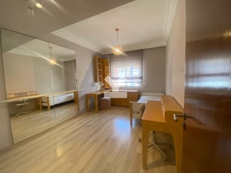 user-CA105258-image