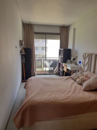 user-CA112045-image